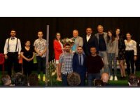 Bakan Çavuşoğlu’ndan ALTSO Tiyatro Kulübü’ne tebrik