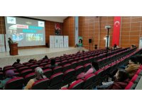 Mersin’de ’En İyi Narkotik Polisi Anne’ eğitimleri sürüyor