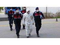 Covid-19 testleri pozitif çıktı, adliyeye tulumlu getirildiler