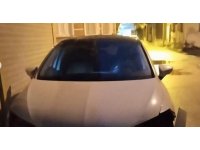 Lüks otomobillerin farlarını söküp çalan şüpheliler yakalandı