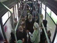 Otobüste fenalaşan kadına yolcular müdahale etti, şoför hastaneye yetiştirdi