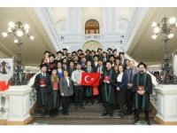 St. Petersburg Büyük Petro Politeknik Üniversitesinin Türk mezunları diplomalarını aldı