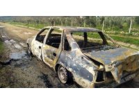 Çaldıkları aracı çalıştıramayınca yaktılar