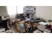 Mersin’de kaçak sigara imalathanesine operasyon: 4 gözaltı