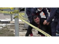 Kazada annesini kaybeden acılı adam sinir krizi geçirdi