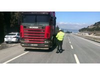 Hız limitine uymayan sürücülere 48 bin 625 TL ceza