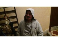 Yatağında dinlediği radyo evini yakıyordu