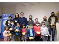 Alanya Belediyesinden diyabetli çocuklara sensörlü glikoz ölçüm cihazı