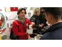 Adana polisi fuarda öğrencileri suça karşı uyardı