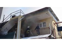 Antalya’da korkutan ev yangını