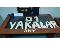 İç çamaşırında 4 bin 900 adet uyuşturucu ile yakalandı