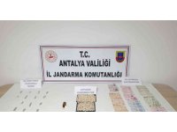 Yabancı uyruklu şahıs evinde 100 bin liralık uyuşturucu ile yakalandı