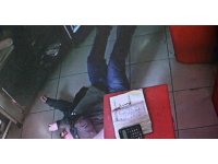 Cep telefonu çalınan zihinsel engelli vatandaş üzüntüden kendini yerlere attı, telefonuna kavuşunca yüzünde gülücükler açtı