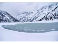 Püren Göleti buz tuttu