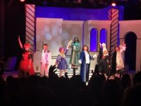 AŞT Tiyatrolar Günü’nü kutladı