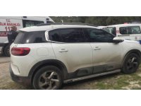 Lüks cipte hayatına son vermek istedi, polis kurtardı