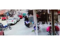 Yol kenarında beklerken silahlı saldırıda yaralandı