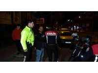 Polisten kaçan alkollü sürücüden inanılmaz sözler: "İnsanların hayatını tehlikeye sokuyorum, onlar da bizim hayatımızı tehlikeye sokuyor, ne olmuş "