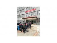 Kabloları keserek eriten 2 kişi suçüstü yakalandı