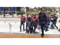 Cep telefonu satan işyerinde bahis oynatan 3 kişi tutuklandı