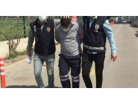 Eşini öldüren zanlı sağlık kontrolünden geçirildi