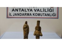 Antalya’da jandarma tarihi eser kaçakçılarına göz açtırmadı