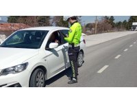 Burdur’da hız limitini aşan 158 sürücüye para cezası