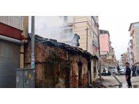 Metruk gecekondu yangını mahalleliyi korkuttu