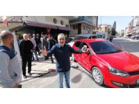 Caddelerin kesiştiği kavşaktaki kazalara, esnafın tepkisi
