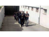 Hayvan sevgisini kullanarak 1 milyon lira dolandırdı