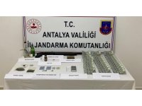 Uyuşturucu tacirinin evinde 42 adet sahte 100 Dolar bulundu