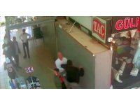 Esnaf genci önce sözle taciz, sonra annesinin yanında demir sopalarla hastanelik ettiler