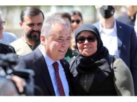 Böcek: "Asgari ücret alamayan vatandaş da, aynı bölgeye gelip villa yapan vatandaş da suya 9 lira ödüyor. Bunun dengelerini kuracağız"