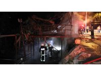 Alevlere teslim olan restoran küle döndü