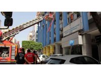 Mersin’de belediye binasında çıkan yangın korkuttu