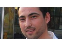 Belediyeye ait refüj sulayan su tankerine otomobil çarptı: 1 ölü, 2 yaralı