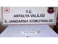 İsviçre uyruklu yolcunun çantasından uyuşturucu çıktı