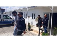 Osmaniye polisi kaçak göçmenlere geçit vermiyor