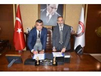 Tarsus Belediyesi ile Mersin Barosu arasında işbirliği protokolü imzalandı