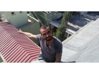 Camiye giren hırsızı mahalle muhtarı yakaladı