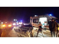 Tarsus’ta 2 otomobil çarpıştı: 6 yaralı