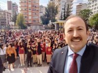 Vali Pehlivan, öğretmen ve öğrencilerle buluştu