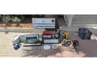 Çalınan eşyalar internette satılmadan ele geçirildi