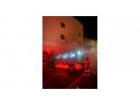 Çıkan yangında araç kullanılamaz hale geldi