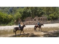 Olympos ve Adrasan’da atlı birlikler göreve başladı