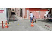 Hastane bahçesinde silahlı kavga: 2 yaralı