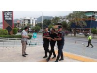 Misafir olarak girdiği evden 50 bin euro çaldı