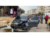 Tarsus’ta iki otomobil çarpıştı: 3 yaralı