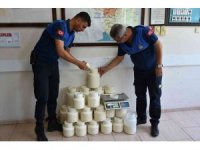 Tarsus’ta sağlığa zararlı 830 kilogram peynir ele geçirildi