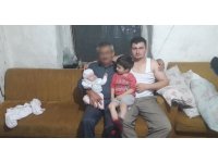 Cinnet geçiren babaları tarafınan öldürülen iki kardeşin cenazeleri evden alındı